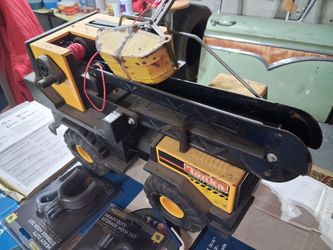 Old TONKA TOY CRANE