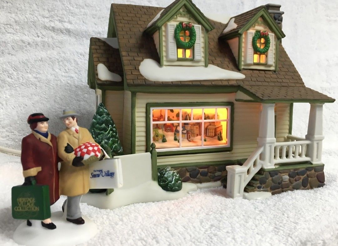 Brand New Rare 1998 DEPT 56 COLLECTORS CLUB HOUSE W Accesory BNIB NEVER USED 