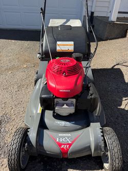 Freshly serviced Honda hrx217