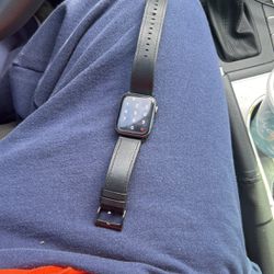 Apple Watch Series 4 (50m)