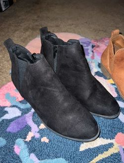 Women’s Boots Size 8 