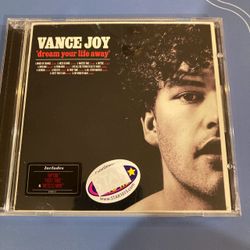 Vance Joy “Dream your life away”