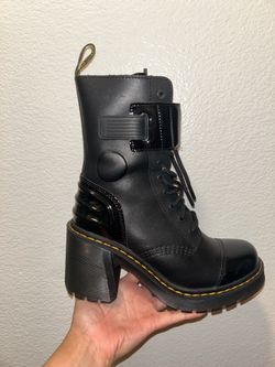 Dr. Marten Gaya 10i