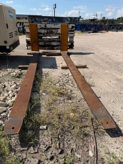Forklift attachment for car pick-up