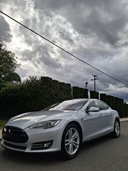 2014 Tesla Model S