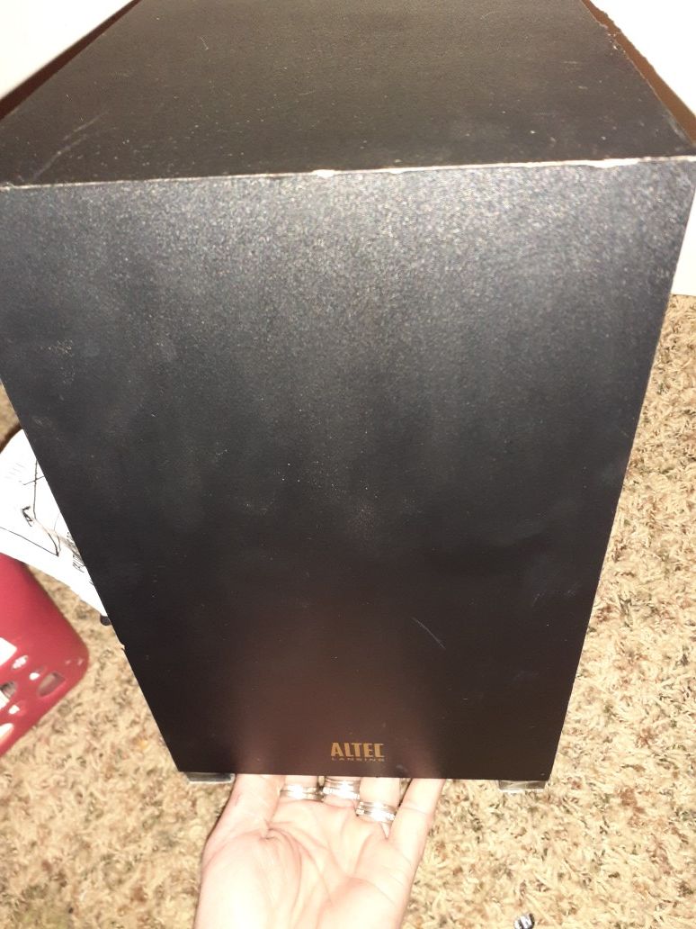 Altec Lansing subwoofer speaker
