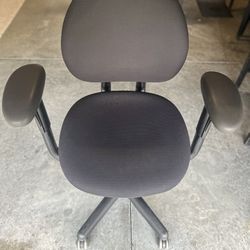 Height Adjustable Office Computer Desk Chair.  Sale $95