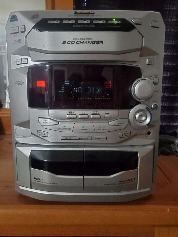 🎵 Panasonic 5-CD Stereo System with Speakers – Vintage & Powerful! – $100 OBO