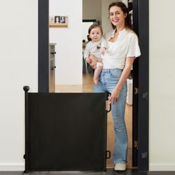 Retractable Baby Gate (brand new)