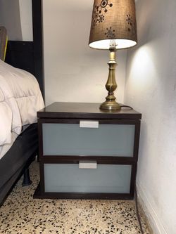 Two night stand