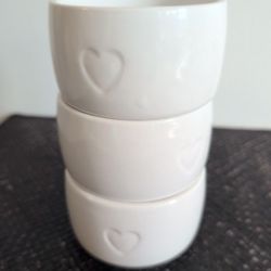 🤍 3 White Dolomite Bowls with Hearts