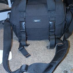 Canon. Rebel SL2 Eos 200 D