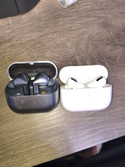 Galaxy Buds 3 pro and apple airpod pro 1