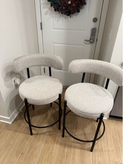 Set of 2 Modern Bouclé Counter Height Bar Stools – Like New