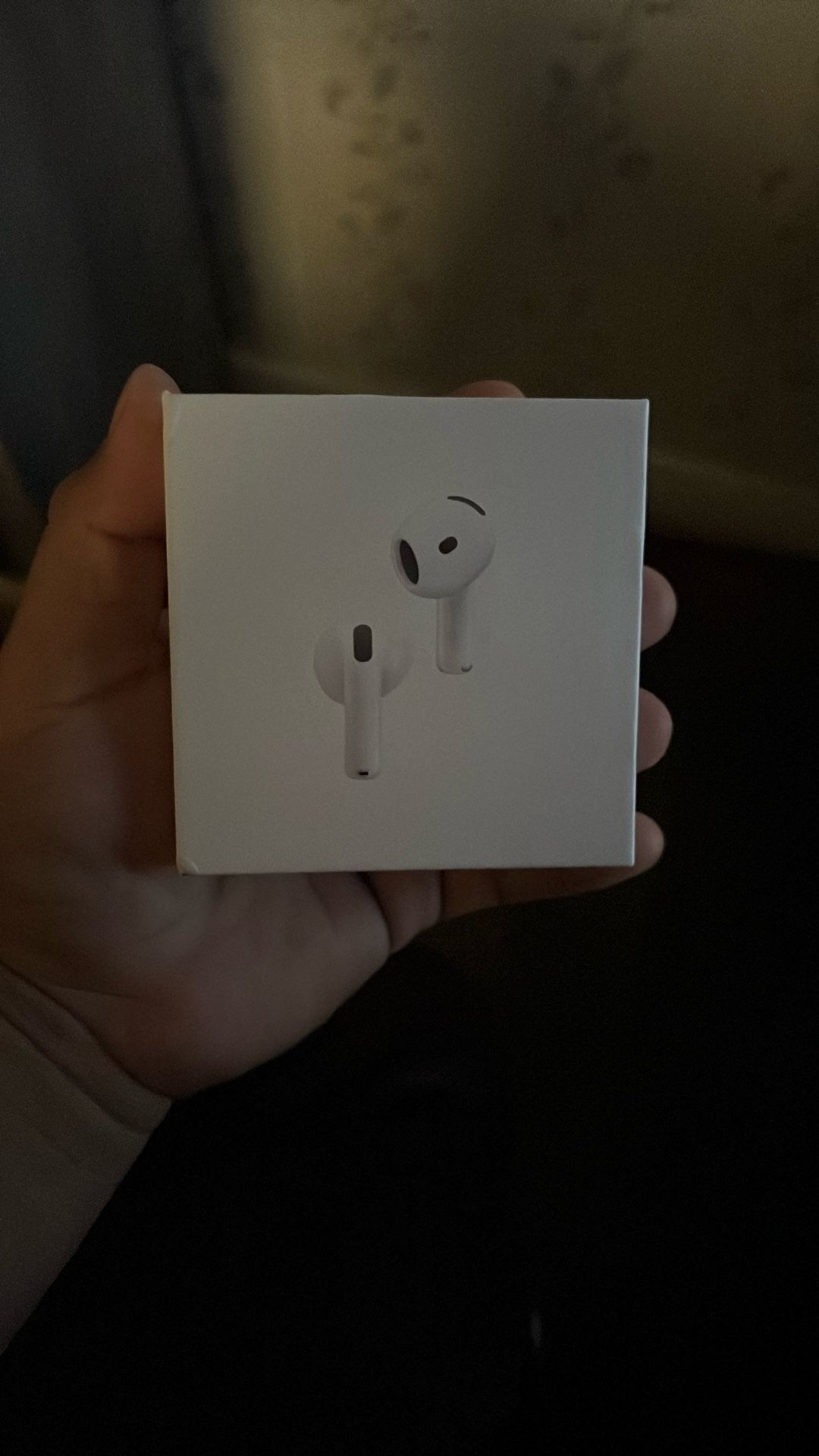 AirPods 4