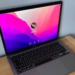 MacBook M1