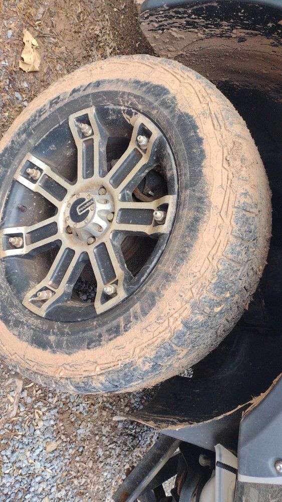Dodge Ram 1500 Parts Truck