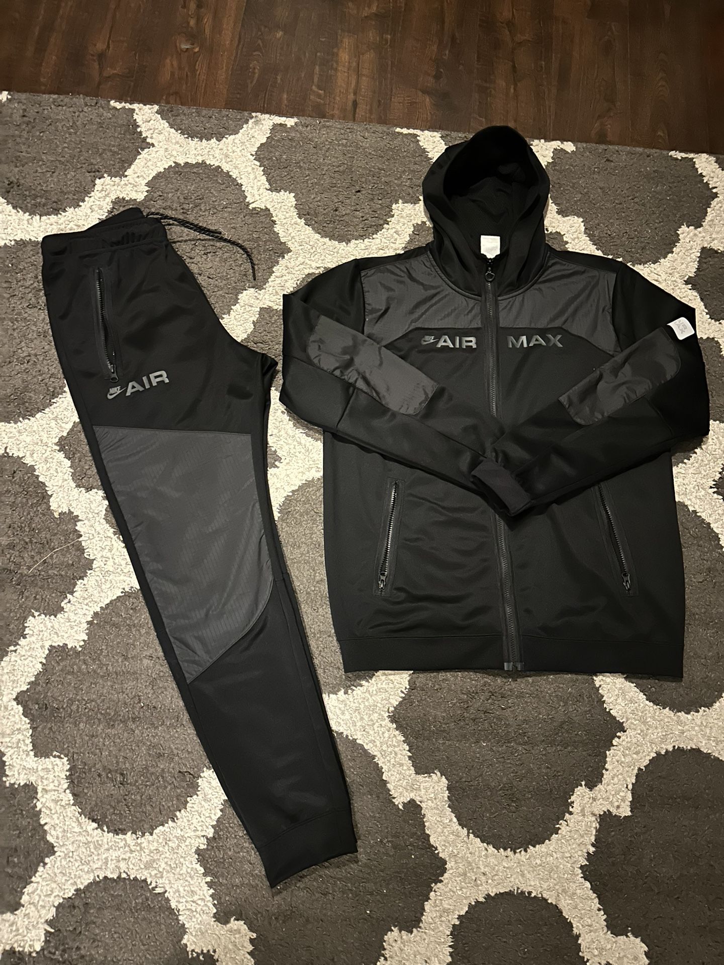 Nike Sweatsuit Size Large Jacket Medium Bottoms