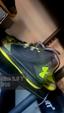Under Armour Kids Basketball Shoes Size 2.5Y