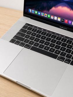 MacBook Pro 15” 💻🔥 Apple i7 ⚡ 16GB RAM 🚀 1TB SSD 💾 Touch Bar ✨ Office/Logic/Final Cut 🎵🎬 1-Year Warranty ✅ $0 Down Finance 💳