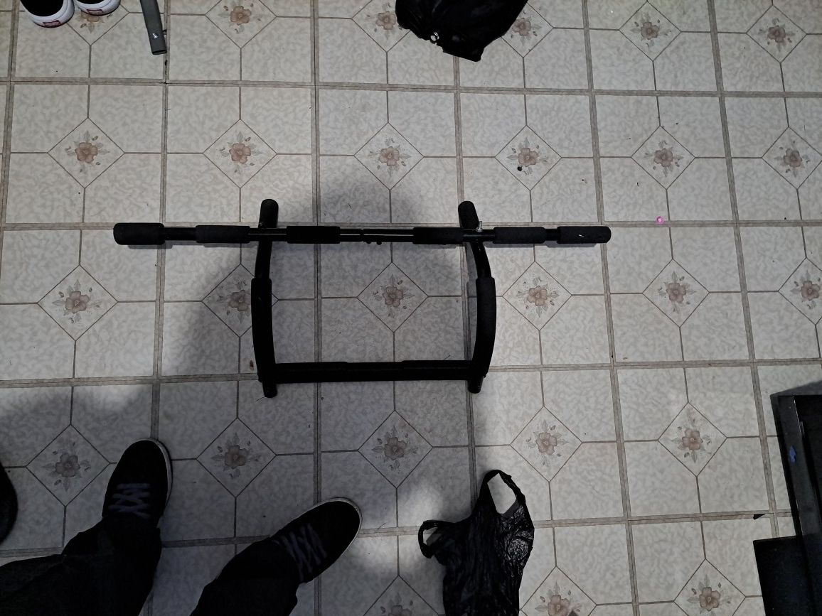 Pull Up Bar 