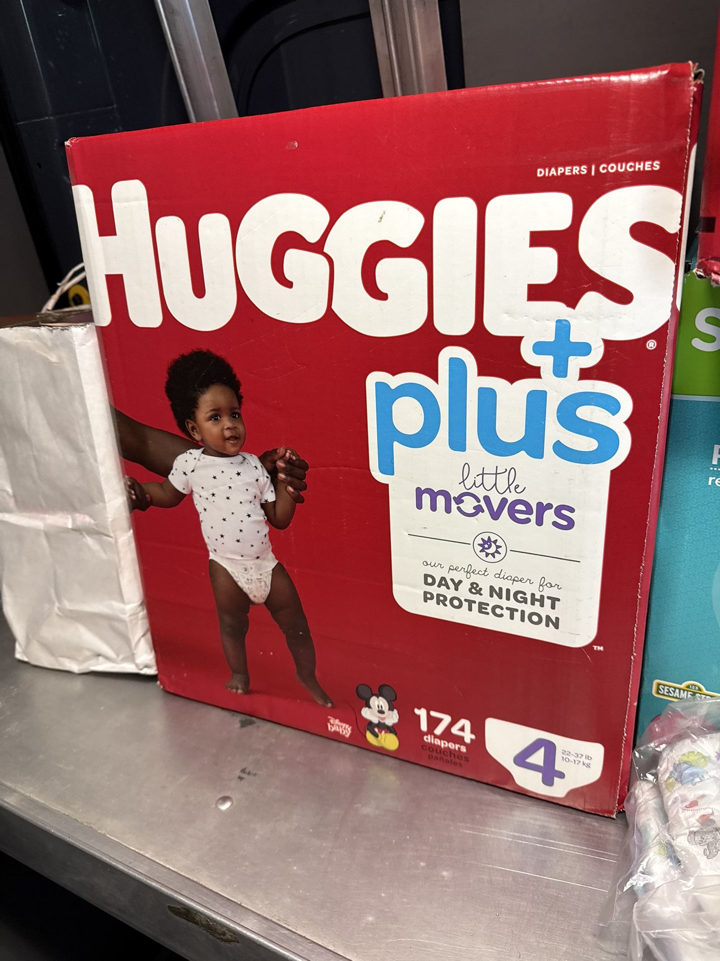Huggies Plus Diapers Size 4