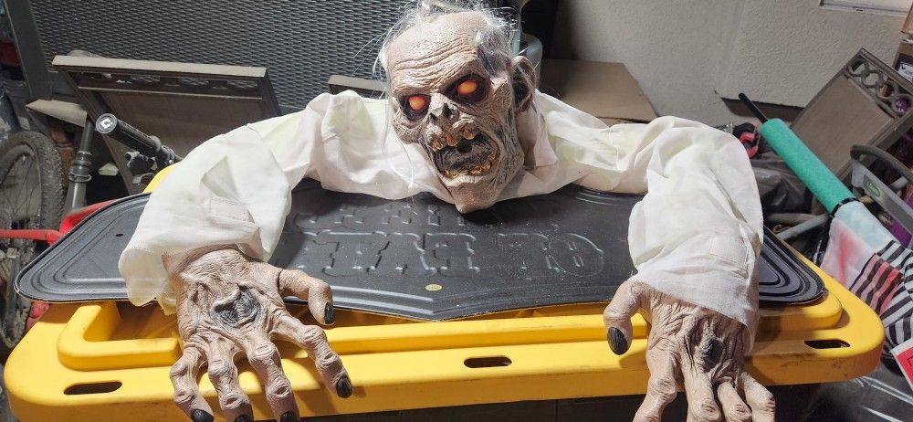 Ground Breaker For Fog Machine 