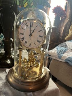 Howard Miller Dome Vintage Clock 