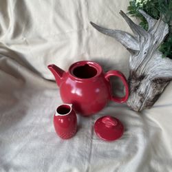 Chantal Large Ceramic  Teapot 