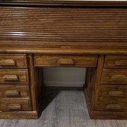 Heavy large oak Desk 