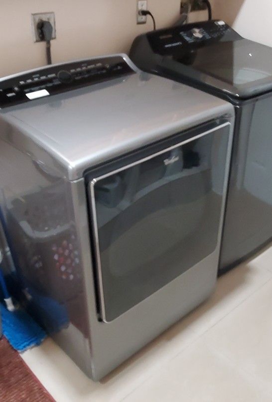 Samsung Washer And Whirlpool Dryer 