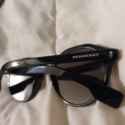 Burberry Authentic Sunglasses 