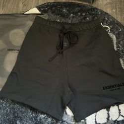 Essentials Short