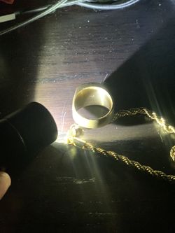 18k gold ring