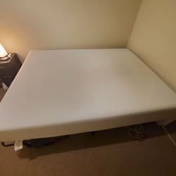 ZINUS QUEEN Mattress AND Bed Frame SET
