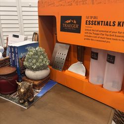 5-Piece Flat Top Griddle Tool Set with Wooden Handles