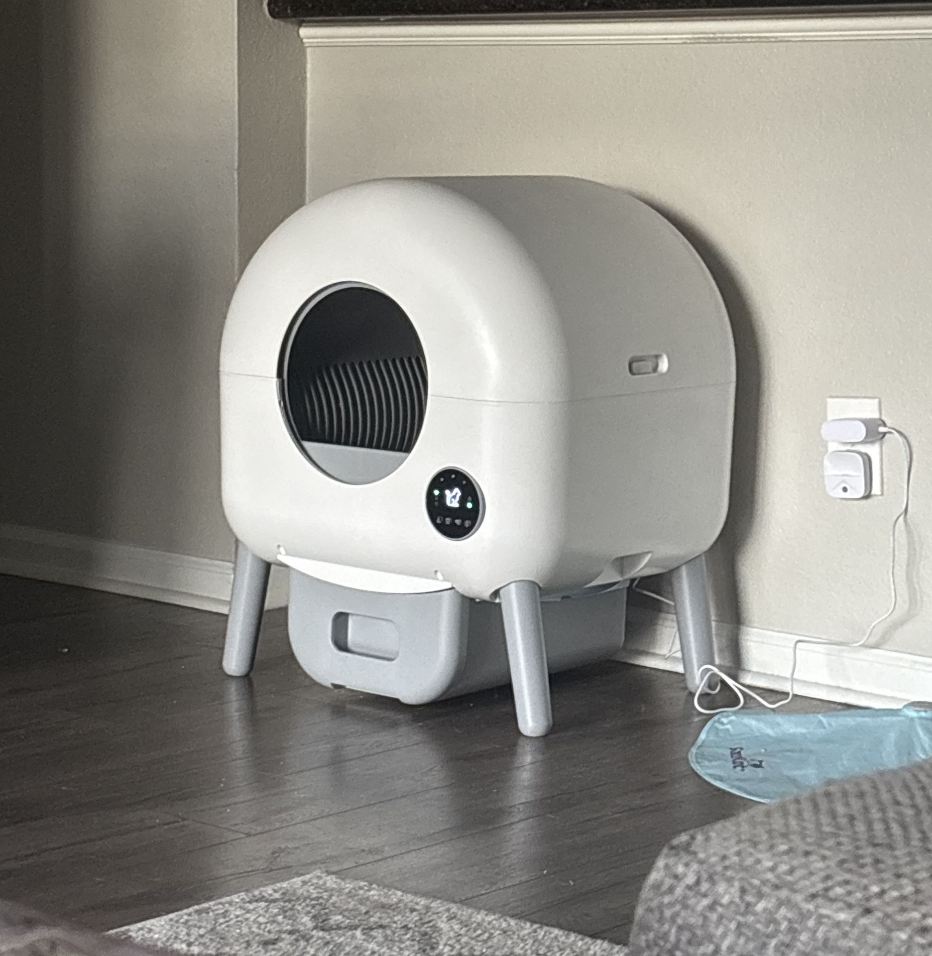 Self Cleaning Cat Litter Box