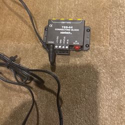 Xantech 78944 Four Way Signal Splitter