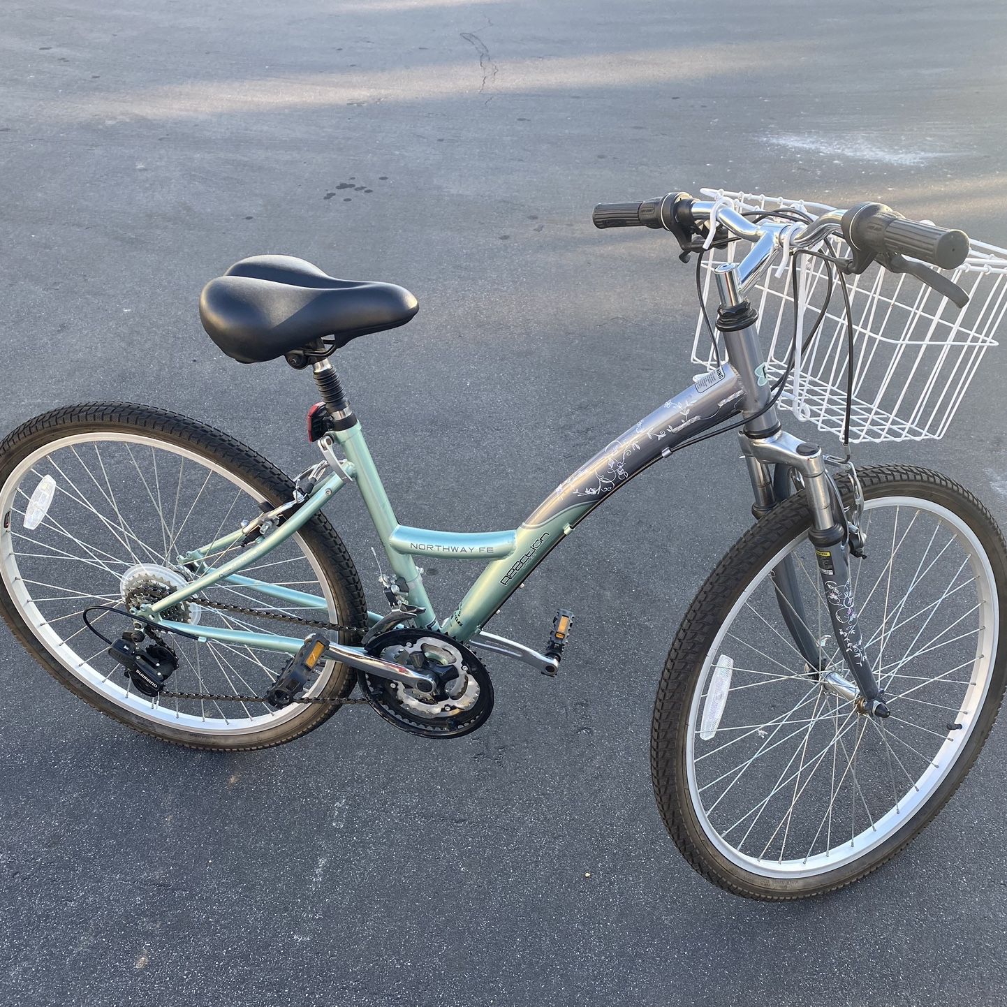 columbia northway women's comfort bike