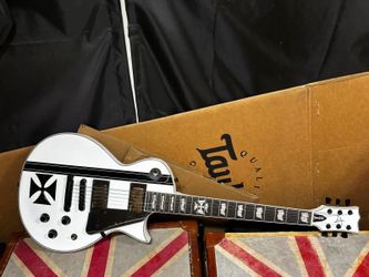 ESP LTD Iron Cross James Hetfield Signature Electric Guitar w Case