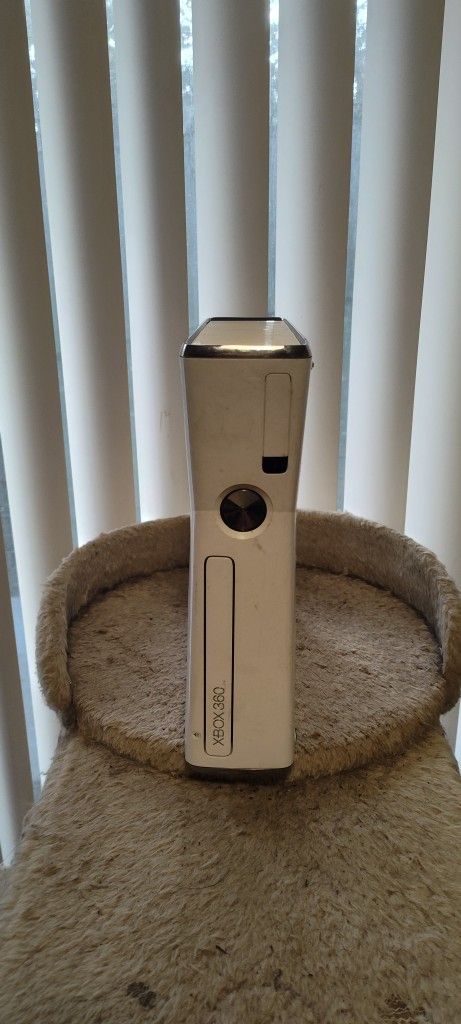 Xbox 360 Slim