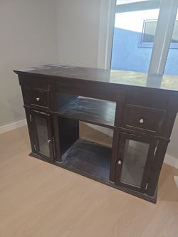 FREE TV Console