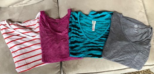 Jr. Short Sleeve Shirts Lot sizes M