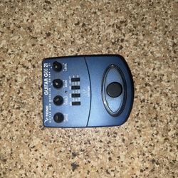Behringer V-Tone GDI21 Overdrive Guitar Amp Modeler/DI Pedal