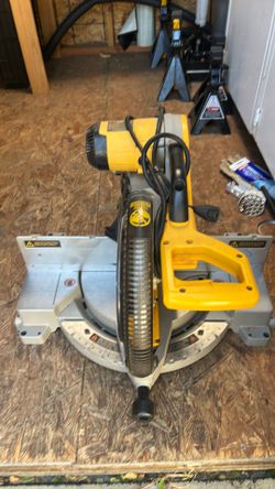 Dewalt DW706 miter saw