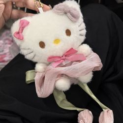 Hello Kitty Plush Keychain 