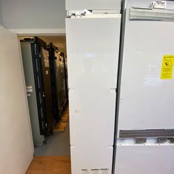 Ge Monogram Freezer 18"inch Panel Ready 