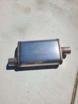 Brand new Performance stainless steel muffler 2.5 in and out