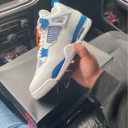 Jordan 4 Military Blue