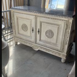 Beautiful Design Stone Top Piece 